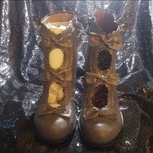 DOLCE by Mojo Moxy Grey bootie. 3½ inch heel. Size 11